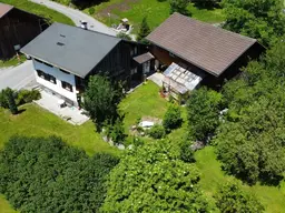 Wunderschönes Grundstück mit Altbestand und Scheune!
