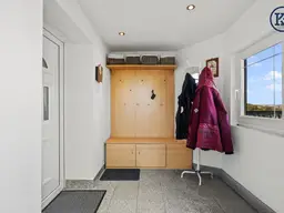 Vielseitiges Wohnhaus mit Garten, Pool &amp; Ausblick – Ruhelage in Eichgraben