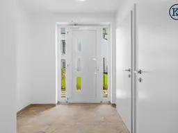 Zuhause im Grünen – Lichtdurchflutete Wohnung mit Dachterrasse &amp; Gartenoase