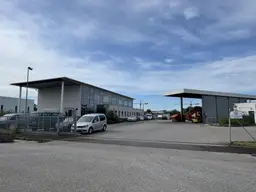 Bürostandort mit Mehrwert: Tankstelle, Waschplatz &amp; bis zu 800 m² Freifläche