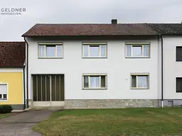Gepflegtes Mehrfamilienhaus -7 Zimmer - ruhige Lage - uneinsehbarer Garten - großer Stadl - Super Preis-Leistung!!