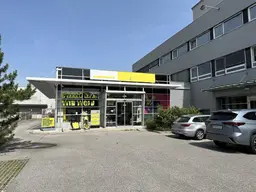 Vielseitige Gewerbeliegenschaft in verkehrsgünstiger Lage zu mieten!