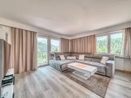 Naturverbundene Familien aufgepasst! Großzügige 5,5-Zimmer Wohnung mit Blick in's Grüne in Roppen
