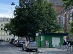 Stapelparkplatz zum Kauf – mit großzügiger Einfahrt und viel Rangierplatz