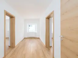 Vollsaniert &amp; vermietbar – großzügige Wohnung in zentraler Toplage
