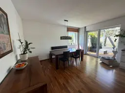 Modernes Eckreihenhaus in Linz