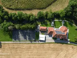 ST.VALENTIN - Exklusive Villa mit Indoorpool, Tennisplatz+Möglichkeit zur Pferdehaltung auf 6.000 m²