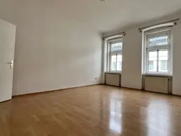 Sehr helle 2-Zimmer Wohnung in einer ruhigen Wohnstraße bei der U3 Station