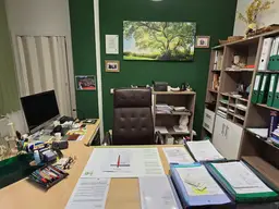 Nachmieter für voll ausgestattetes Büro in frequentierter Lage gesucht!