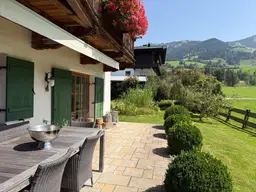 Modernes Terrassenapartment in sonniger und traumhafter Panoramalage von Aurach