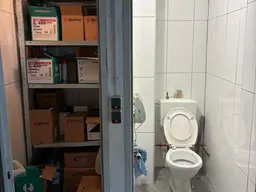 Lager und Garagenfläche zu mieten