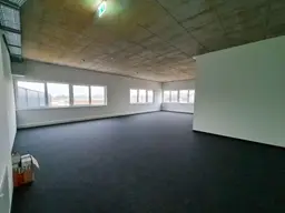 ERSTBEZUG: BÜROS ab 104 m² / EUR 12,46 INKL. BK + optional WARMHALLEN BIS 8.000 m²