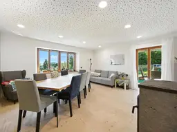 Großzügiges Einfamilienhaus auf ca. 1873 m² Grundstück am Feldrand | 3 Wohnungen möglich | Mehrgenerationenhaus oder Wohnen und Arbeiten unter einem Dach möglich