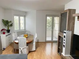 Bahnhofsnähe trifft Ruhelage – 3-Zimmer-Wohnung mit Balkon, Lift &amp; Tiefgarage