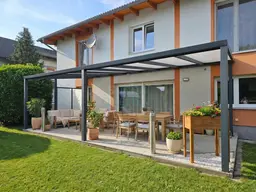 Massives Haus mit hochwertiger Ausstattung, 50er Ziegel, großem Garten, Doppelgarage &amp; Keller