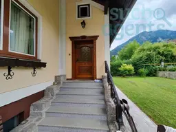 Neuer Preis! Ein-Zweifamilienhaus mit traumhaften Ausblick und Altbaucharme