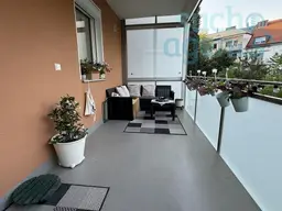 Großzügige 4 Zimmerwohnung mit Balkon Nähe Bahnhof
