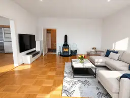 Neuer Preis! Große 4 Zimmerwohnung mit hohen Decken und 15 m² Balkon in zentraler Lage von Wels