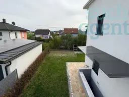 NEUER PREIS! Penthouse Feeling in Mauthausen mit Garten und großer Terrasse