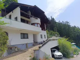 Haus in 0mes 180m² mit Garten, Garage und atemberaubendem Bergblick!