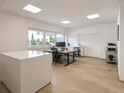 Büro mit 2 Räumen und zentraler Infrastruktur in Bergheim