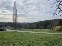Großes Grundstück