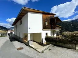 Vermietete 4-Zimmer Wohnung mit Reihenhauscharakter / Wenns