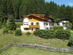 Leben, wo die Berge den Alltag entschleunigen