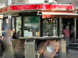 Kulinarisches Business-Paradies in Top-Lage: Imbiss Stand am Reumannplatz, in 1100 Wien, U-Bahn-Nähe