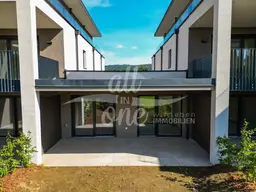 Hausähnliche Gartenwohnung mit Eigengarten und separatem Zugang