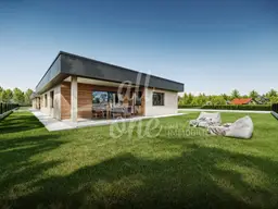 *Neubau* Bungalowtraum mit Garten, Terrasse &amp; Ausblick – Nähe Velden