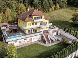 Exklusives Familienanwesen in absoluter Ruhelage - 473 m2 Wohnkomfort mit Pool, Wintergarten &amp; großem Gartenparadies