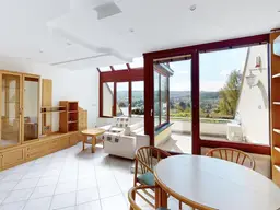 Fernblick &amp; Südterrasse | Helle 3-Zimmer-Wohnung mit Stellplatz in Gablitz