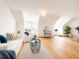 Sanierte 3-Zimmer-Dachgeschosswohnung im Herzen von Wiener Neustadt – mit Stadt- &amp; Fernblick!