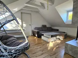 Dachgeschoßwohnung in Oberalm – 2 Zimmer mit Parkplatz