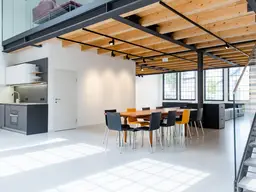 Exklusives Gewerbe-Loft in Salzburg – Ideal als Galerie oder Büro