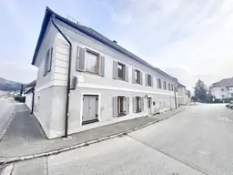 Renovierungsbedürftiges Haus zum VERKAUF - für BAUTRÄGER oder BASTLER