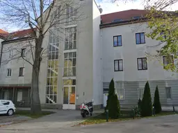 Sonnige Wohnung- Nähe Zentrum und dem Bahnhof- nur 16 Minuten mit der S-Bahn zur U6