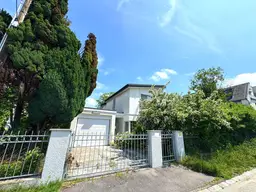 GREEN LIVING - EXKLUSIVE VILLA IN RUHELAGE MIT SANIERUNGSPOTENZIAL!
