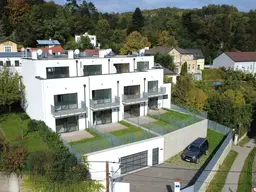 WOHNEN AM TOR ZUR NATUR – UND DOCH GANZ NAH AN WIEN - EXKLUSIVES TOWNHAUS AUF EIGENGRUND IN WEIDLING