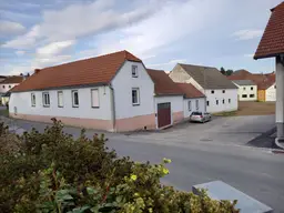Schmiede - Bauernhaus mit vielfältigen Nebengebäuden und Ausbaupotential