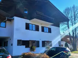 Apartmenthaus mit vielfältigen Möglichkeiten in Oberndorf/Tirol - Perfekt für Investoren!