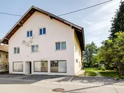 Charmante Liegenschaft mit Altbestand, Geschäftslokal und großem Garten in zentraler Lage.