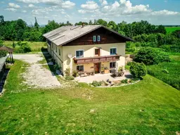 Landwirtschaft in bester Lage im Innviertel.Hofstelle / Nebengebäude / Pferdeboxenzahlreiche Bewirtschaftungsflächen