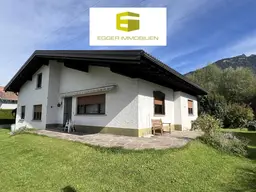 GEPFLEGTES EINFAMILIENHAUS MIT VIEL PLATZ