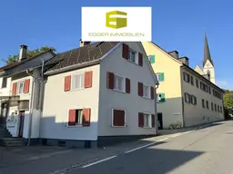 SANIERTES HAUS MIT 3 WOHNEINHEITEN IN ZENTRALER LAGE