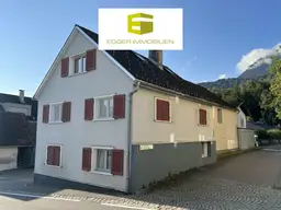 SANIERTES HAUS MIT 3 WOHNEINHEITEN IN ZENTRALER LAGE