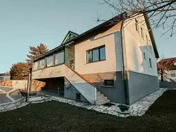 EINZIGARTIGER FAMILIENTRAUM MIT WUNDERSCHÖNEM GARTEN!