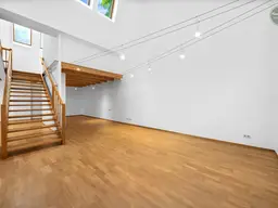 City Loft | 5 Zimmer Wohnung mit 187m² | Maisonette in Innenhoflage