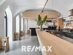 Stylisches Geschäftslokal/Büro beim Naschmarkt (Ausgezeichnetes Renditeobjekt)